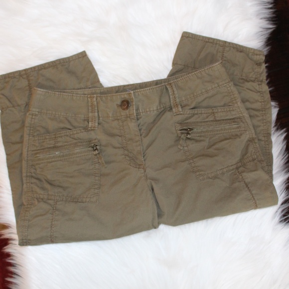 Ann Taylor Pants - Ann Taylor, army green capri pants